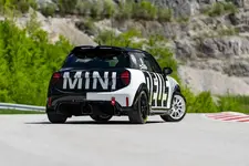 7686-mini-john-cooper-works-24h-nbr-05-2025-2250px.webp