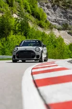 97678-mini-john-cooper-works-24h-nbr-05-2025-999px.webp