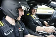 jag_xj_ring_taxi_nurburgring_040512_1_LowRes.webp