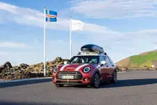 90476488-mini-cooper-s-clubman-all4-09-2022-2250px.webp