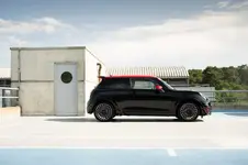 90608252-mini-john-cooper-works-accessories-2250px.webp