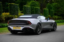 aston-martin-vanquish-volante-review-2025-004.webp
