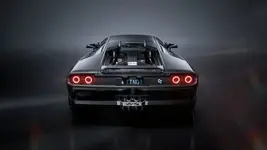 Raised on Monte Titano, the Titano Pack sharpens every nerve of the Eccentrica V12.You feel i...webp