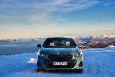 -bmw-i5-edrive40-touring-still-shot-02-2024-2248px.webp