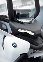 presents-the-bmw-motorrad-vision-ce-09-2025-1060px.webp