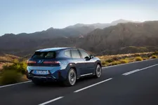P90615632-the-new-bmw-ix3-50-xdrive-09-2025-2250px.webp