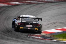 hubert-motorsport-33-bmw-m4-gt3-evo-ren-ras-2250px.webp