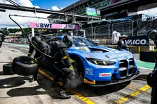 hubert-motorsport-33-bmw-m4-gt3-evo-ren-ras-2250px.webp