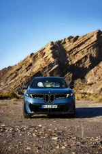 P90615645-the-new-bmw-ix3-50-xdrive-09-2025-1000px.webp