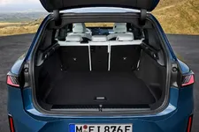P90615672-the-new-bmw-ix3-50-xdrive-09-2025-2248px.webp