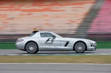pi_mercedes_amg_500-gp-safety-car_2025-_15_10_2025_009.webp
