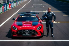 pi_mercedes_amg_500-gp-safety-car_2025-_15_10_2025_015.webp