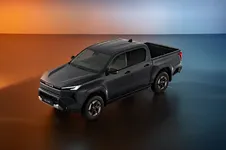 2025toyotahiluxbevhero9.webp