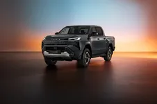 2025toyotahiluxbevhero16.webp