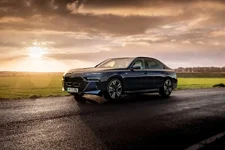 P90492208-bmw-i7-xdrive60-m-sport-2250px.webp