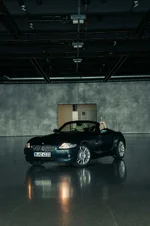 P90625108-bmw-z4-3-0i-roadster-individual-999px.webp