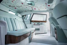15-rolls-royce-phantom-vii-serenity-phantom-2247px.webp
