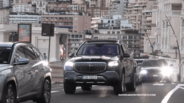 Mercedes-Maybach-GLS-600.gif