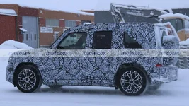 mercedes-glg-fotos-espia-2026112031-1768385730_11.webp