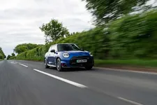 the-mini-john-cooper-works-electric-01-2026-2250px.webp