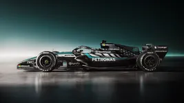 mercedes-amg-f1-w17-e-performance-gr-10.webp