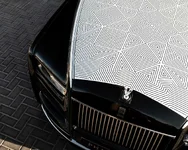 P90629672-rolls-royce-phantom-arabesque-1875px.webp