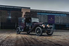1928 ROLLS-ROYCE 20 H.P. BREWSTER BROUGHAM (CHASSIS 1X7295), WITH BLACK RADIATOR GRILLE AND SPIRIT OF ECSTASY