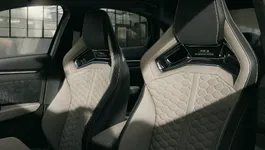 A260332_large.webp