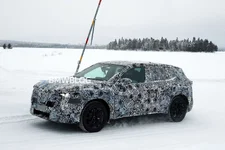 2028-bmw-ix1-nb5-spy-photos-10.webp