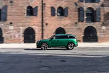 90609970-the-mini-countryman-s-all4-07-2025-2250px.webp
