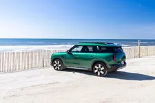 90609976-the-mini-countryman-s-all4-07-2025-2250px.webp