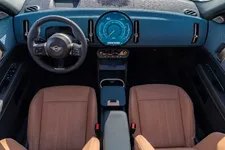 P90528257-mini-countryman-se-all4-10-2023-2250px.webp