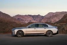 P90636150-bmw-i7-60-xdrive-04-2026-2249px.webp