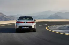 P90636165-bmw-i7-60-xdrive-04-2026-2290px.webp
