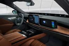 P90636172-bmw-i7-60-xdrive-04-2026-2250px.webp