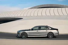 P90636053-bmw-740-xdrive-04-2026-2249px.webp