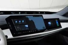 P90636123-bmw-740-xdrive-04-2026-2250px.webp