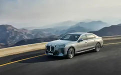 P90636146-bmw-i7-60-xdrive-04-2026-2406px.webp