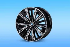 P90636185-wheel-bmw-i7-2249px.webp