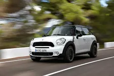 P90055075-mini-countryman-02-2010-2250px.webp