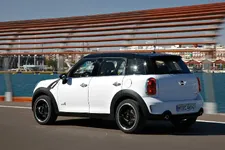 P90055073-mini-countryman-02-2010-2250px.webp