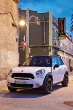 P90055083-mini-countryman-02-2010-1000px.webp