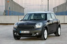 P90055067-mini-countryman-02-2010-2250px.webp
