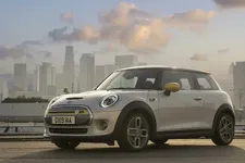 P90357228-the-new-mini-cooper-se-07-19-2249px.webp