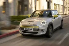 P90357220-the-new-mini-cooper-se-07-19-2249px.webp