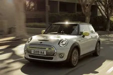 P90357219-the-new-mini-cooper-se-07-19-2249px.webp