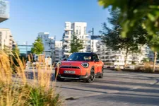 P90577166-mini-aceman-se-11-2024-2250px.webp