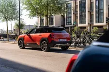 P90577198-mini-aceman-se-11-2024-2250px.webp