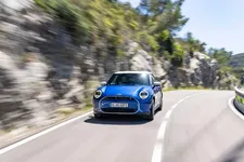 P90550285-mini-cooper-se-05-2024-2249px.webp