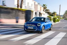 P90550279-mini-cooper-se-05-2024-2250px.webp